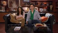 Lyndsy Fonseca with David Henrie in How I Met Your Mother | Image via 20th Century Fox Television